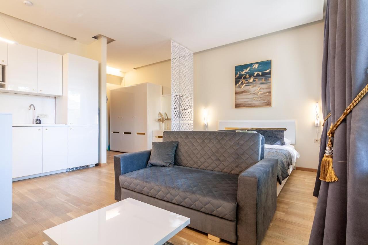 Central Square Apartments 帕兰加 外观 照片
