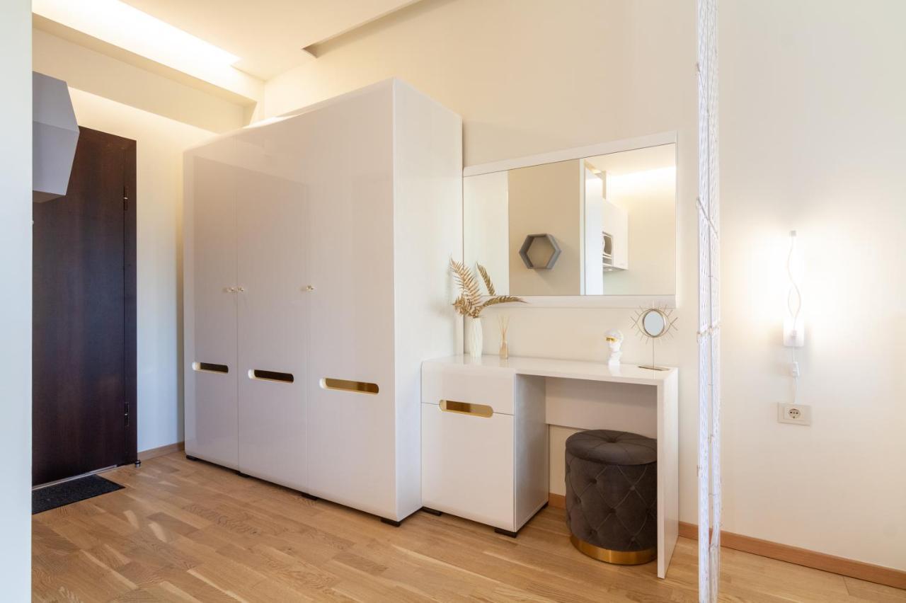 Central Square Apartments 帕兰加 外观 照片