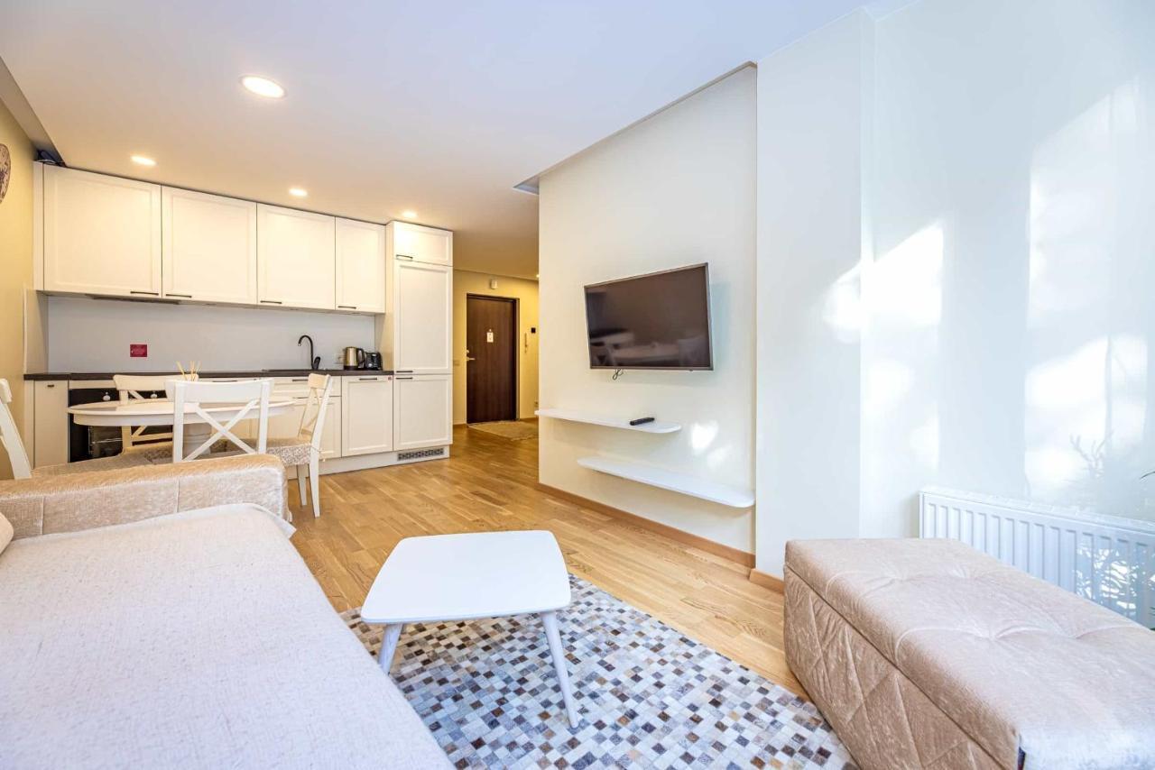 Central Square Apartments 帕兰加 外观 照片