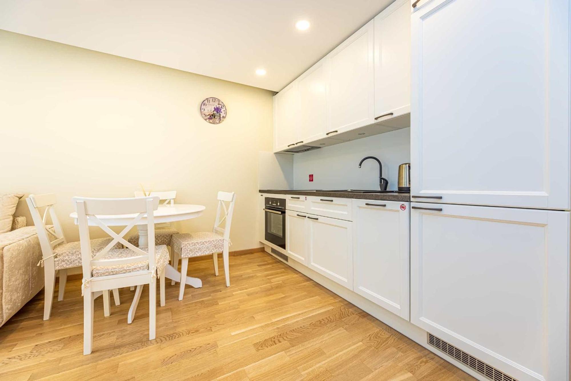 Central Square Apartments 帕兰加 客房 照片