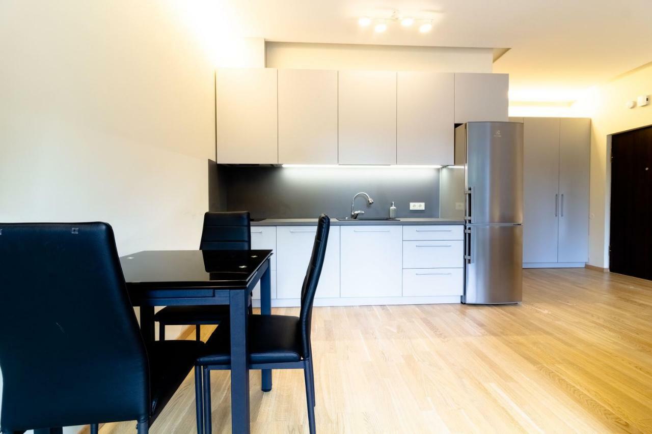Central Square Apartments 帕兰加 外观 照片